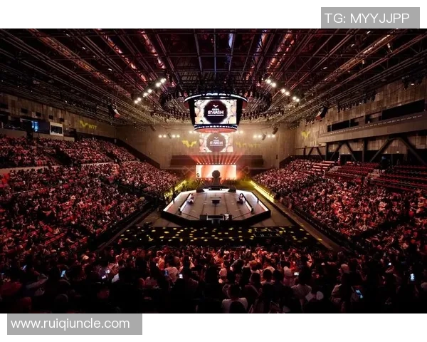 电竞盛世:探索电竞产业发展新机遇与挑战,未来赛事与电竞文化的融合趋势